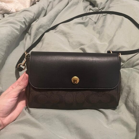 Coach Signature Reversible Flap Crossbody Purse - Picture 1 of 7